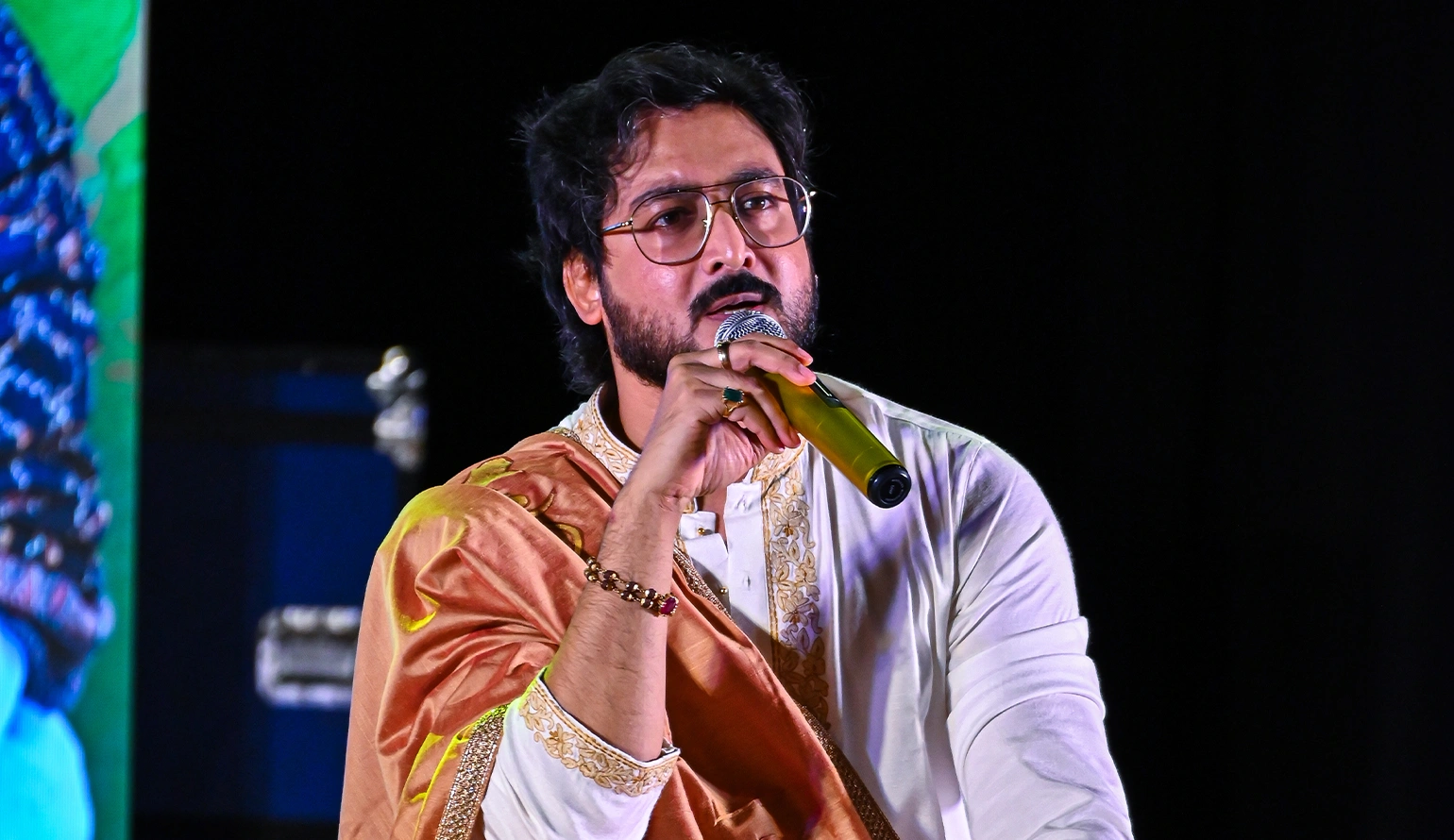 Gaurav Tribedi teaching Vedic sciences at Nabatara Institute